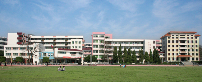 梅州市高级中学和五华县水寨中学哪个比较好-