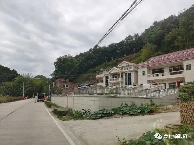 龙村镇深入开展城乡环境综合整治大行动