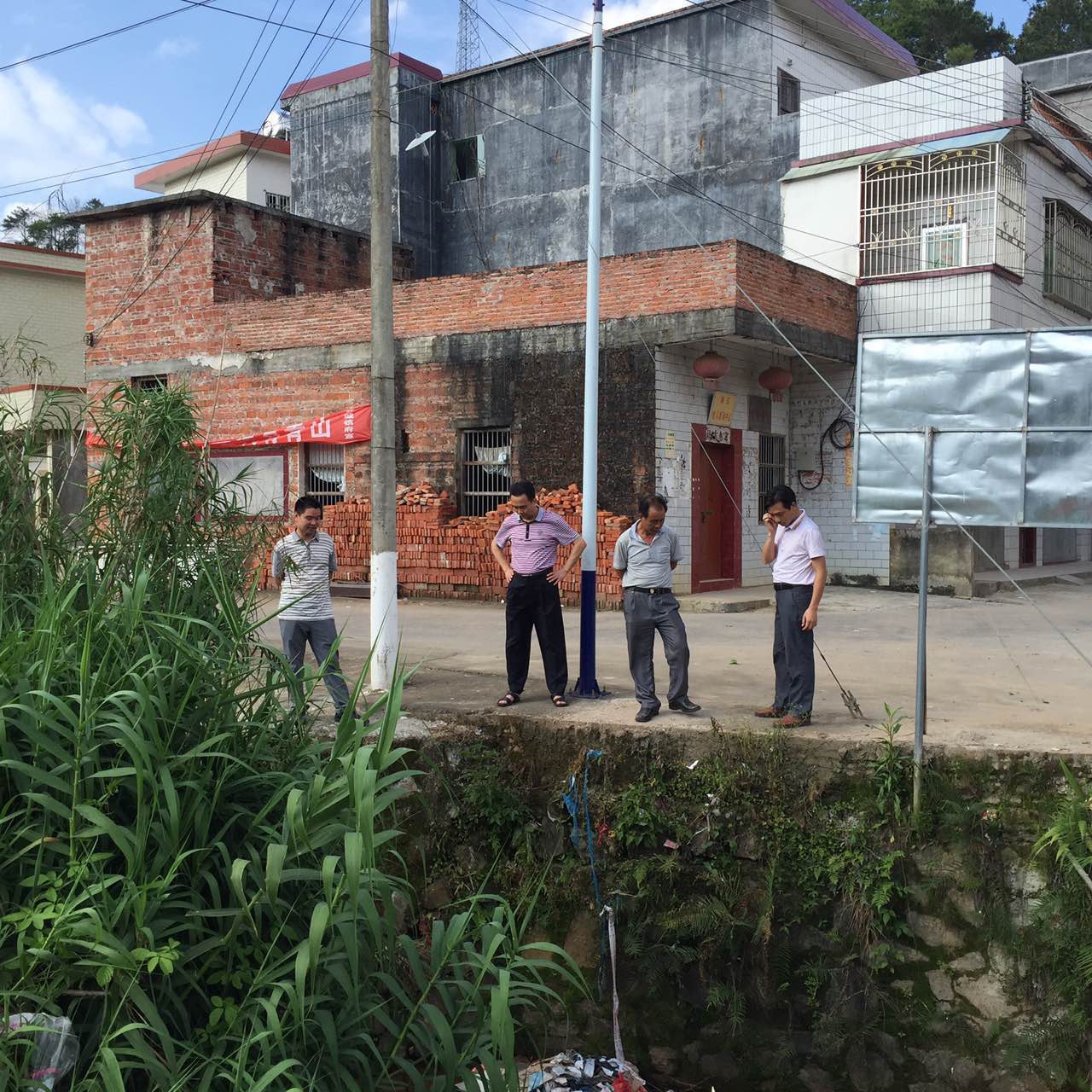 华城镇人口_城镇常住人口增长背景