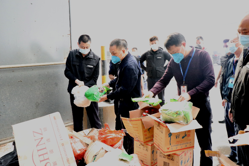 2021年11月18日五华县农村假冒伪劣食品集中销毁活动 (37)_看图王 拷贝.jpg