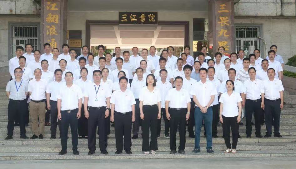 微信图片_20220430155752.jpg