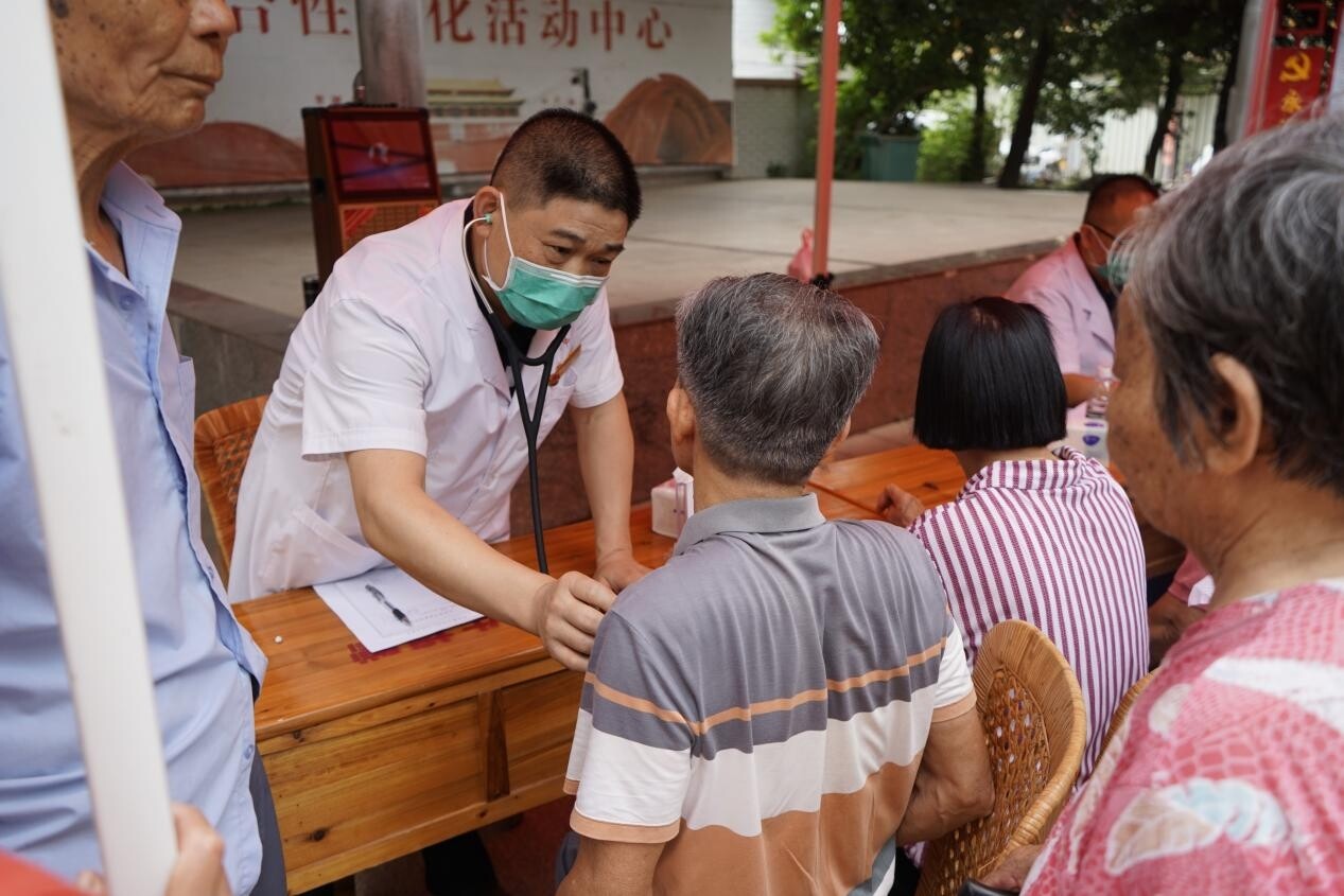   主题党日活动暖人心_1