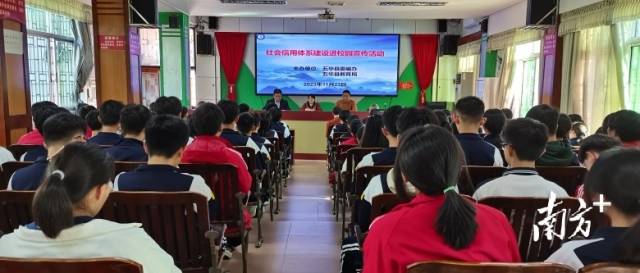 a446ccddcb544840ac82640f87f07adb_cut_watermark.jpg